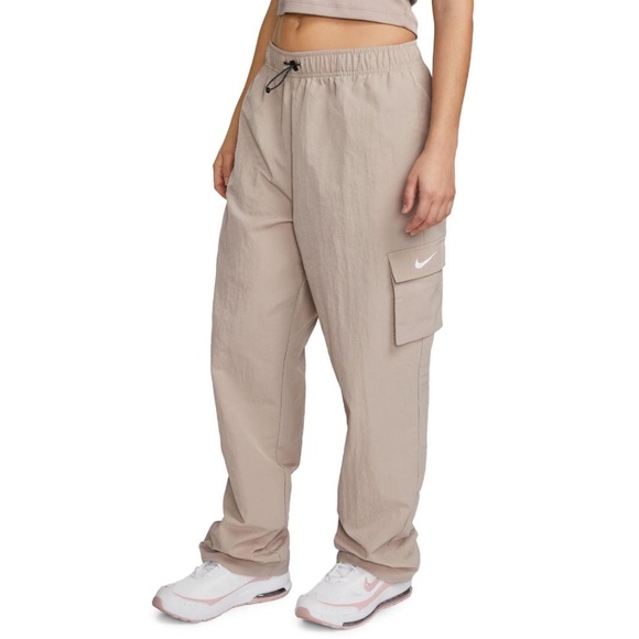 Nike Women's Woven Cargo Pants NWT - Picture 6 of 6